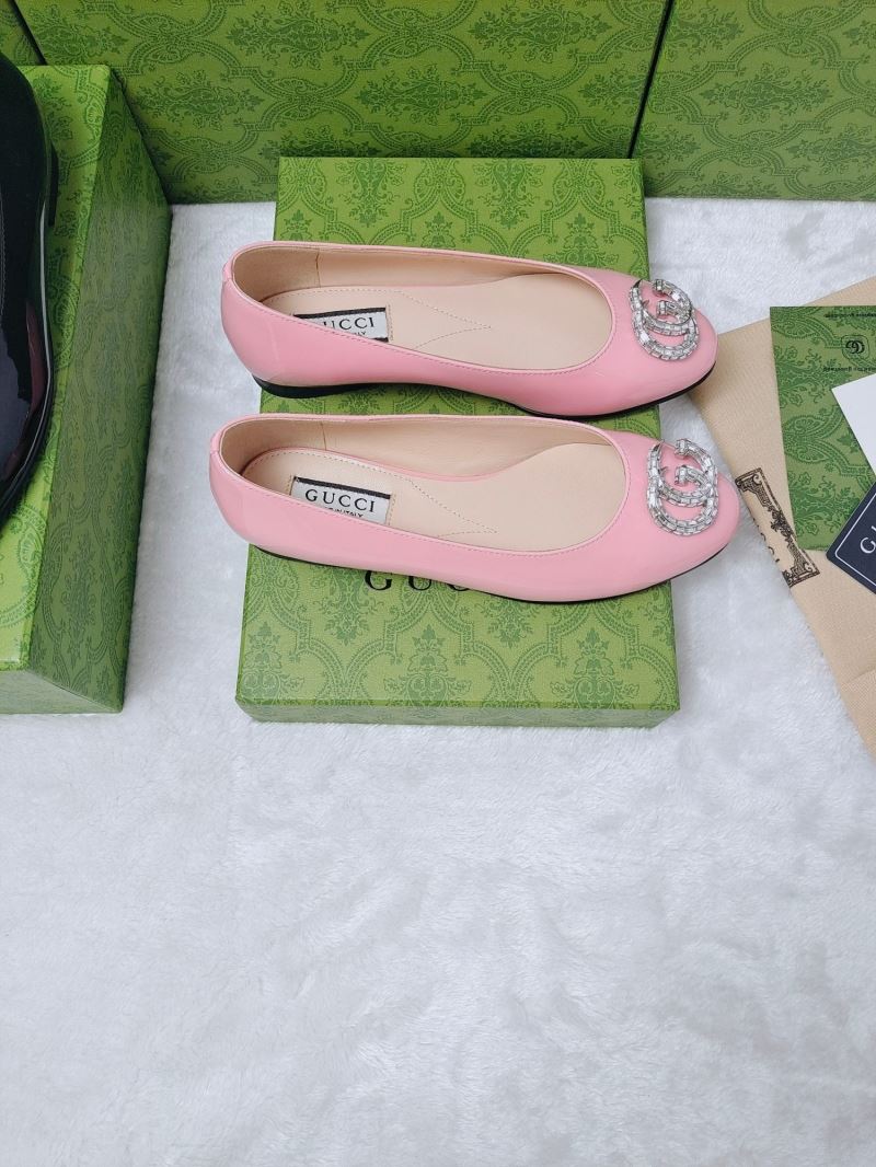 Gucci Flat Shoes